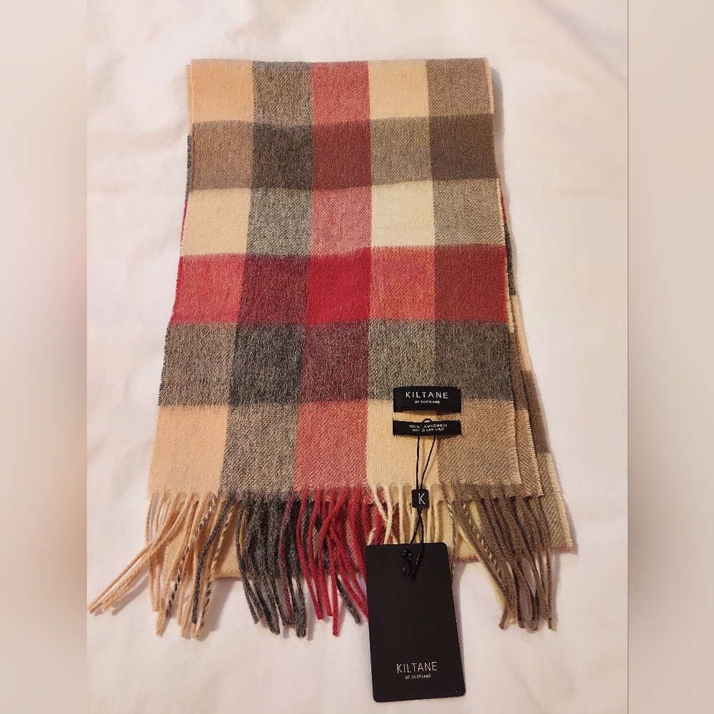 Kiltane of Scotland 100% Lambswool Scarf-Grey Clarion 5 Square Check Pattern